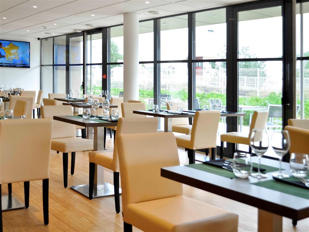 Ibis Lyon Est Chaponnay Hotel Exterior photo